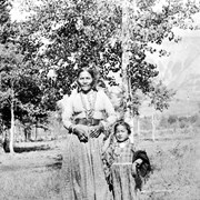 Cover image of Susan Jimmy John and daughter Hazel at Kootenay Plains